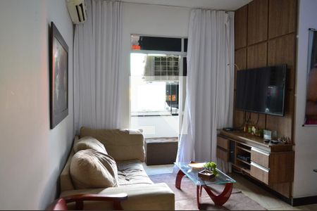 Sala de apartamento para alugar com 3 quartos, 90m² em Fonte Grande, Contagem