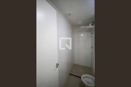 Apartamento à venda com 38m², 2 quartos e sem vaga Apartamento à venda com 38m², 2 quartos e sem vagaBanheiro