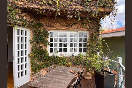 Casa à venda com 460m², 4 quartos e 4 vagasVaranda