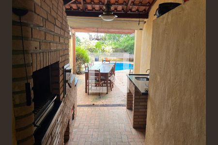 Casa à venda com 460m², 4 quartos e 4 vagasChurrasqueira