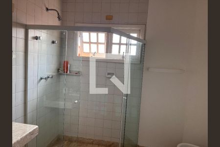 Casa à venda com 460m², 4 quartos e 4 vagasBanheiro 01