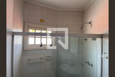 Casa à venda com 460m², 4 quartos e 4 vagasBanheiro 02