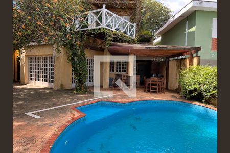 Casa à venda com 460m², 4 quartos e 4 vagasPiscina