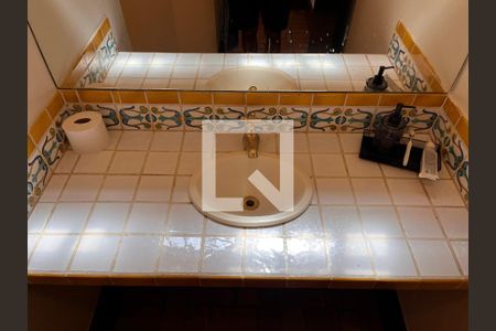 Casa à venda com 460m², 4 quartos e 4 vagasLavabo 02