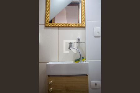 Banheiro de casa à venda com 2 quartos, 53m² em Vila Anhanguera, São Paulo