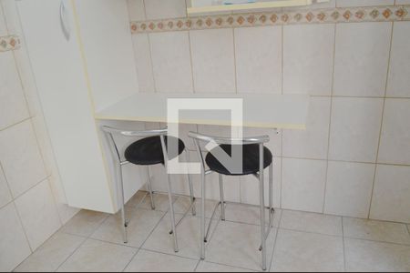 Apartamento para alugar com 50m², 2 quartos e 1 vaga Apartamento para alugar com 50m², 2 quartos e 1 vagaCozinha