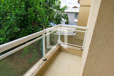 Casa à venda com 190m², 4 quartos e 3 vagas Casa à venda com 190m², 4 quartos e 3 vagasVaranda da Suíte