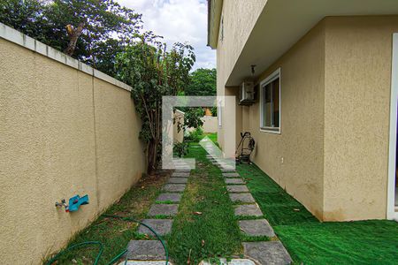 Casa à venda com 190m², 4 quartos e 3 vagas Casa à venda com 190m², 4 quartos e 3 vagasGaragem