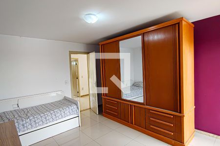 Casa à venda com 190m², 4 quartos e 3 vagas Casa à venda com 190m², 4 quartos e 3 vagasQuarto 3