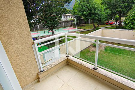 Casa à venda com 190m², 4 quartos e 3 vagas Casa à venda com 190m², 4 quartos e 3 vagasVaranda da Suíte