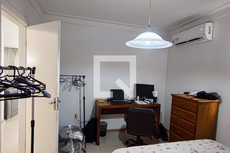 Casa à venda com 190m², 4 quartos e 3 vagas Casa à venda com 190m², 4 quartos e 3 vagasQuarto 1