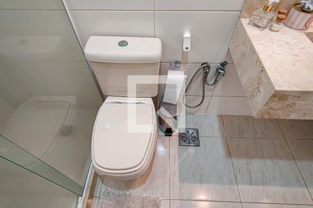 Casa à venda com 190m², 4 quartos e 3 vagas Casa à venda com 190m², 4 quartos e 3 vagasBanheiro