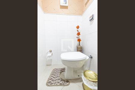 Casa de condomínio à venda com 289m², 3 quartos e 4 vagas Casa de condomínio à venda com 289m², 3 quartos e 4 vagasLavabo