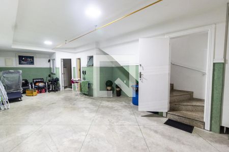 Casa de condomínio à venda com 289m², 3 quartos e 4 vagas Casa de condomínio à venda com 289m², 3 quartos e 4 vagasGaragem