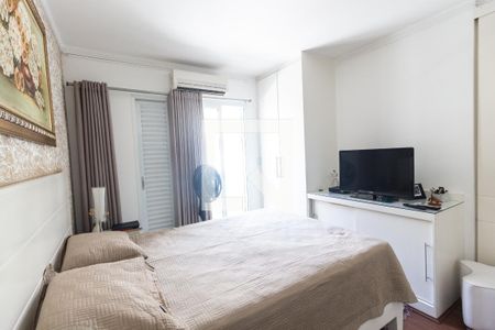 Casa de condomínio à venda com 289m², 3 quartos e 4 vagas Casa de condomínio à venda com 289m², 3 quartos e 4 vagasQuarto 3