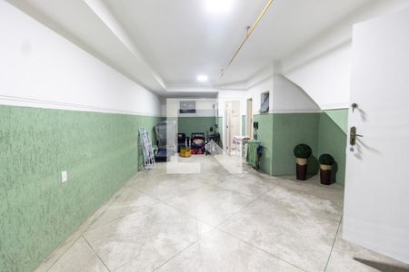 Casa de condomínio à venda com 289m², 3 quartos e 4 vagas Casa de condomínio à venda com 289m², 3 quartos e 4 vagasGaragem 1
