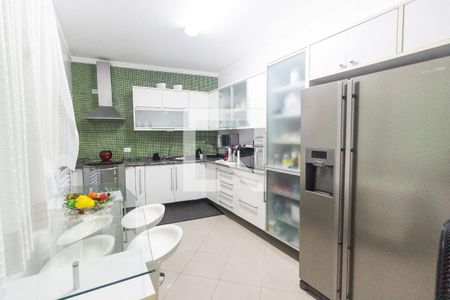 Casa de condomínio à venda com 289m², 3 quartos e 4 vagas Casa de condomínio à venda com 289m², 3 quartos e 4 vagasCozinha