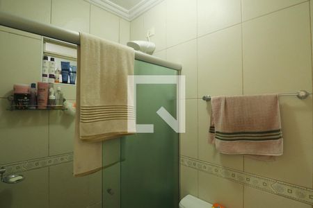 Casa à venda com 350m², 3 quartos e 5 vagasSuíte 2- Banheiro do Quarto 2