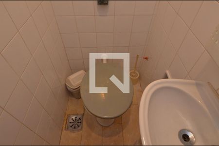 Casa à venda com 500m², 7 quartos e 6 vagasLavabo da churrasqueira 