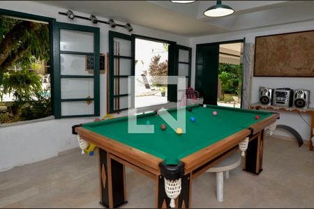 Casa à venda com 500m², 7 quartos e 6 vagasÁrea externa