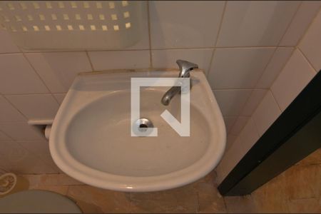 Casa à venda com 500m², 7 quartos e 6 vagasLavabo da churrasqueira 