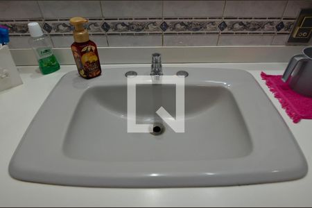 Casa à venda com 500m², 7 quartos e 6 vagasBanheiro da suíte 1