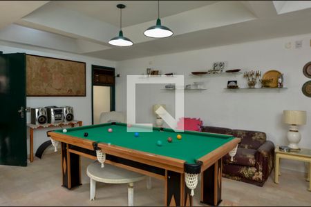 Casa à venda com 500m², 7 quartos e 6 vagasÁrea externa