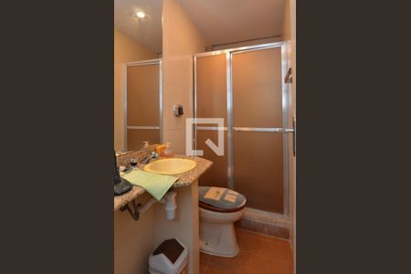 Casa à venda com 500m², 7 quartos e 6 vagasBanheiro da Suite 5 ( Canadense)