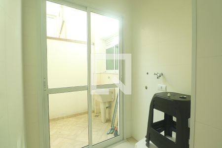 Apartamento à venda com 77m², 2 quartos e 1 vagaÁrea de Serviço