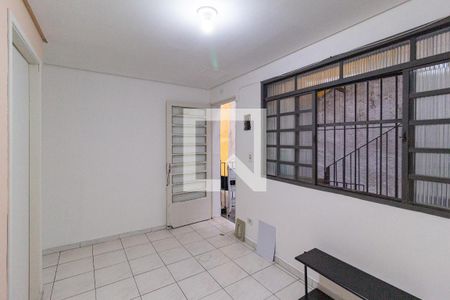 Sala de casa para alugar com 1 quarto, 30m² em Vila Silva Ribeiro, Carapicuíba