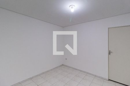 Quarto de casa para alugar com 1 quarto, 30m² em Vila Silva Ribeiro, Carapicuíba