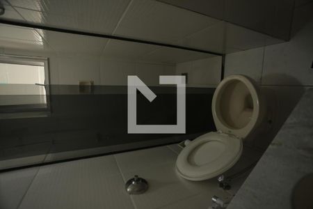 Banheiro de apartamento para alugar com 2 quartos, 50m² em Monsenhor Messias, Belo Horizonte