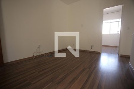 sala de apartamento para alugar com 2 quartos, 50m² em Monsenhor Messias, Belo Horizonte