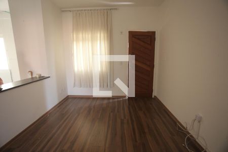 sala de apartamento para alugar com 2 quartos, 50m² em Monsenhor Messias, Belo Horizonte