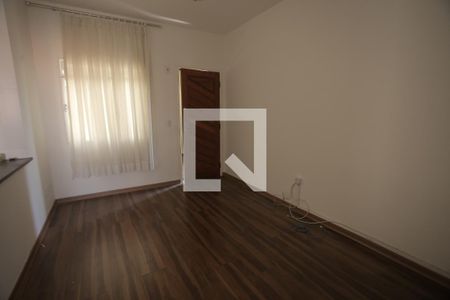 sala de apartamento para alugar com 2 quartos, 50m² em Monsenhor Messias, Belo Horizonte