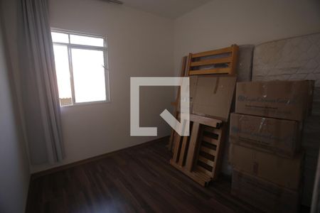 Quarto 2 de apartamento para alugar com 2 quartos, 50m² em Monsenhor Messias, Belo Horizonte