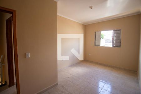 Quarto 1 de casa de condomínio para alugar com 2 quartos, 70m² em Vila Jacuí, São Paulo