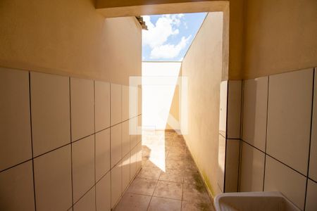 Casa de condomínio para alugar com 72m², 2 quartos e 1 vagaÁrea de Serviço
