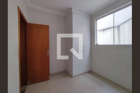 Quarto 2  de apartamento à venda com 3 quartos, 135m² em Cabral, Contagem