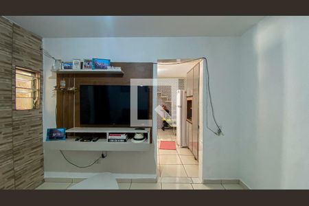 Sala de casa para alugar com 2 quartos, 80m² em Jardim Alzira Franco, Santo André