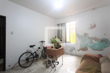 Sala de apartamento à venda com 2 quartos, 77m² em Navegantes, Porto Alegre