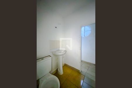 Casa à venda com 250m², 3 quartos e 2 vagasBanheiro (Sala 2)