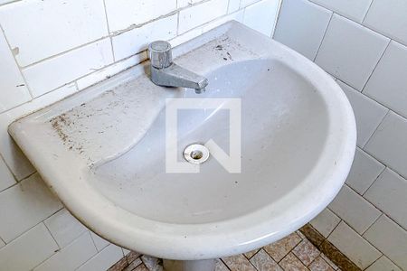 Casa à venda com 250m², 3 quartos e 2 vagasBanheiro