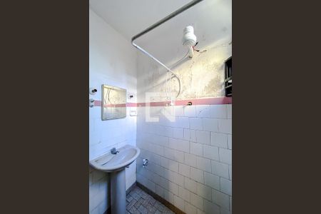 Casa à venda com 250m², 3 quartos e 2 vagasBanheiro