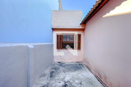 Casa à venda com 250m², 3 quartos e 2 vagasÁrea externa