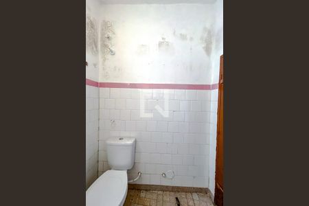 Casa à venda com 250m², 3 quartos e 2 vagasBanheiro