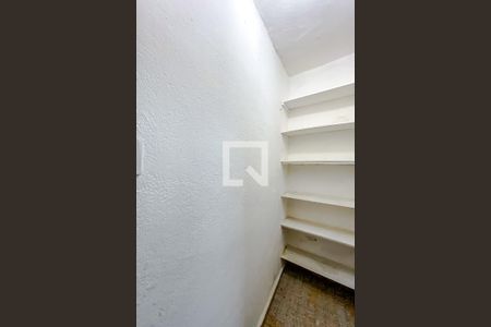 Casa à venda com 250m², 3 quartos e 2 vagasDespensa