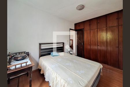 Casa à venda com 200m², 4 quartos e 4 vagasQuarto 2 casa 1