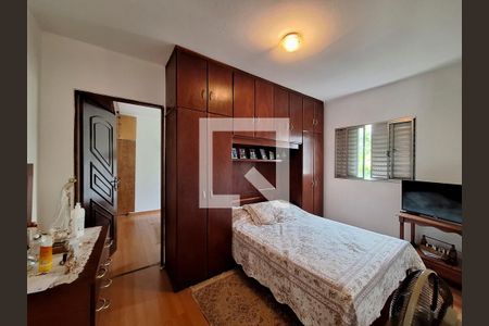 Casa à venda com 200m², 4 quartos e 4 vagasQuarto 1 casa 1