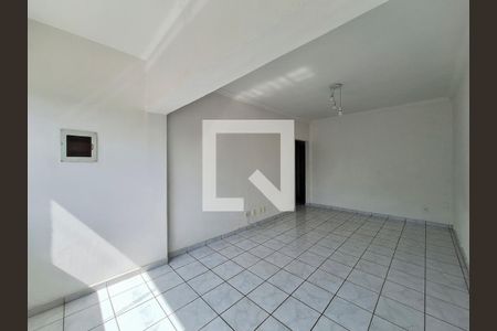 Casa à venda com 200m², 4 quartos e 4 vagasSala casa 2